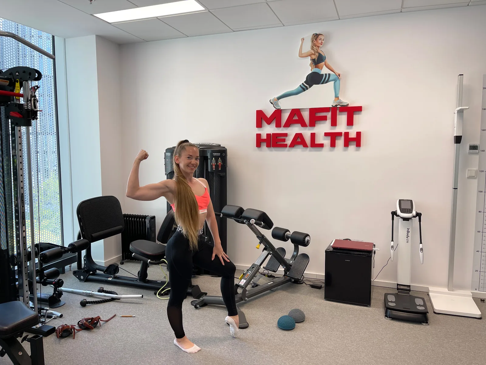 Specialista MIMM ve studiu MAFIT Health v Praze — práce na síle a stabilitě